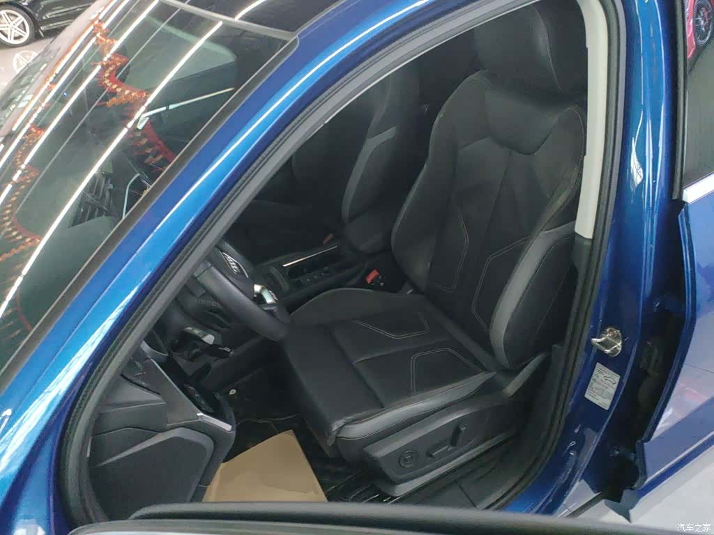 Audi Q3, 2021 13