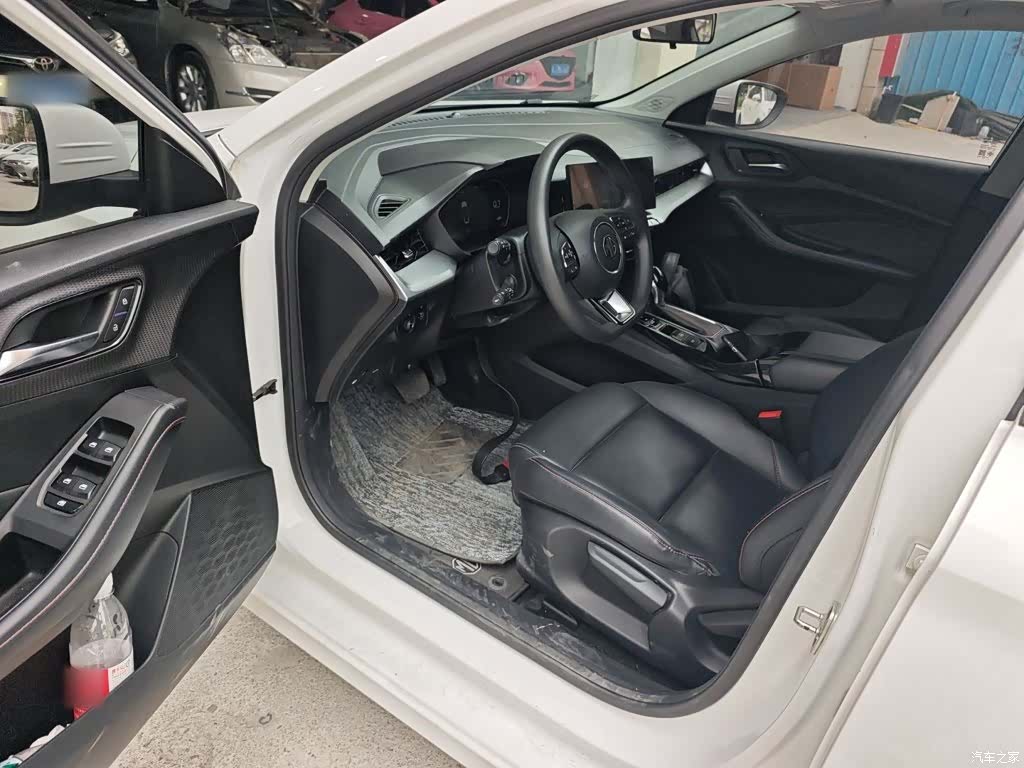 MG MG5, 2022 12