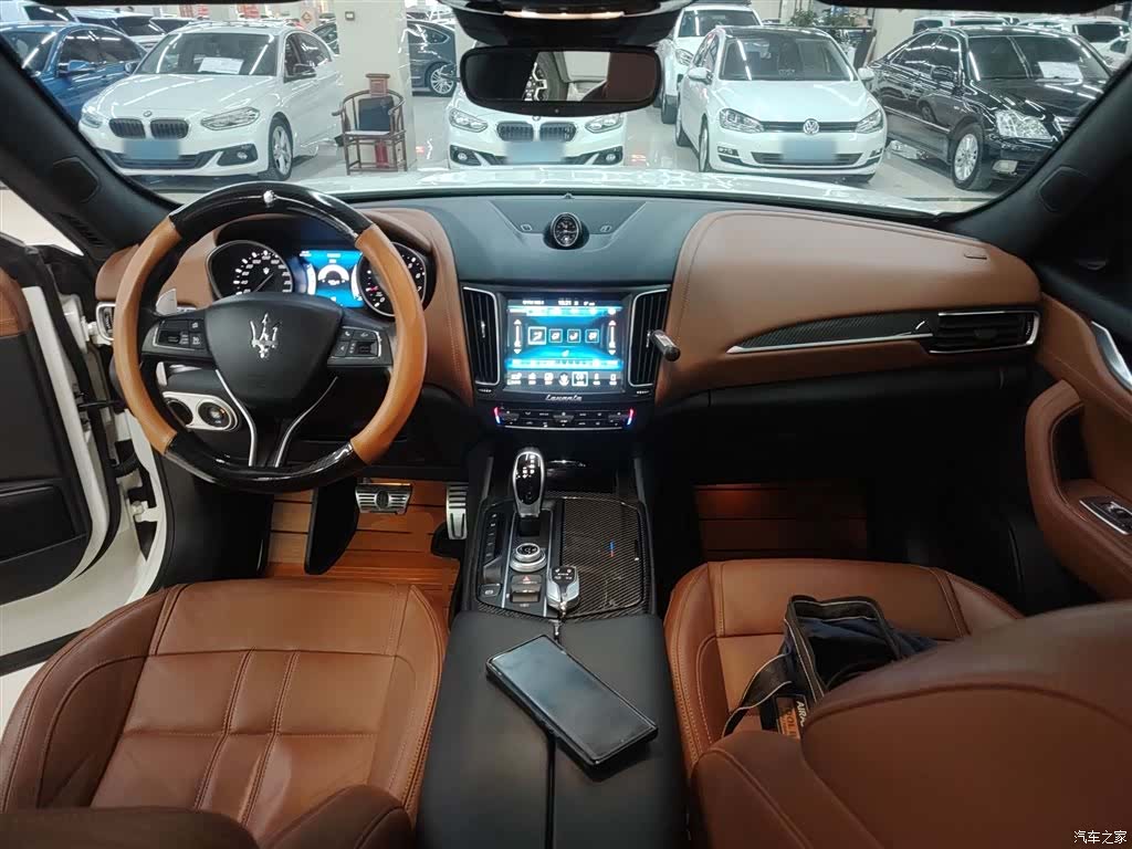 Maserati Levante, 2017 12