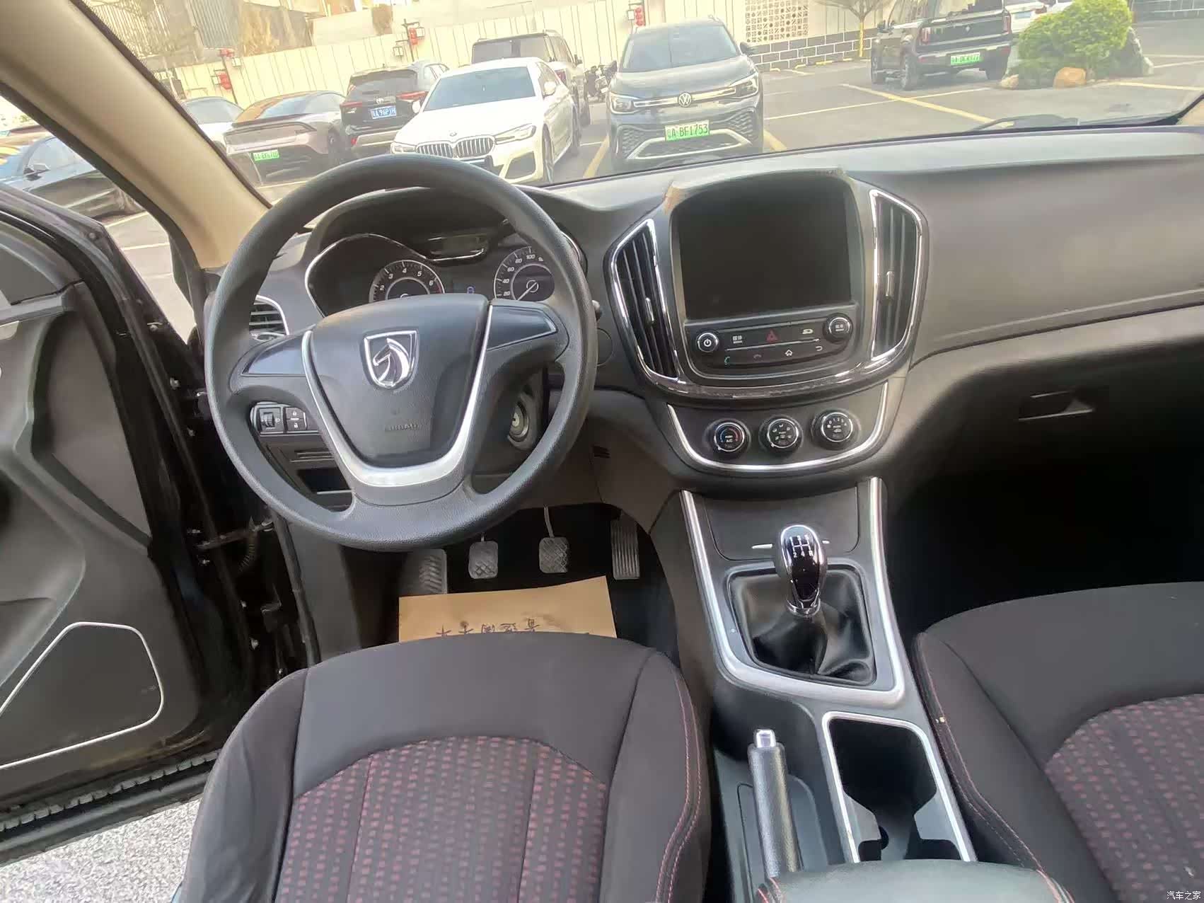 Wuling 560, 2016 20