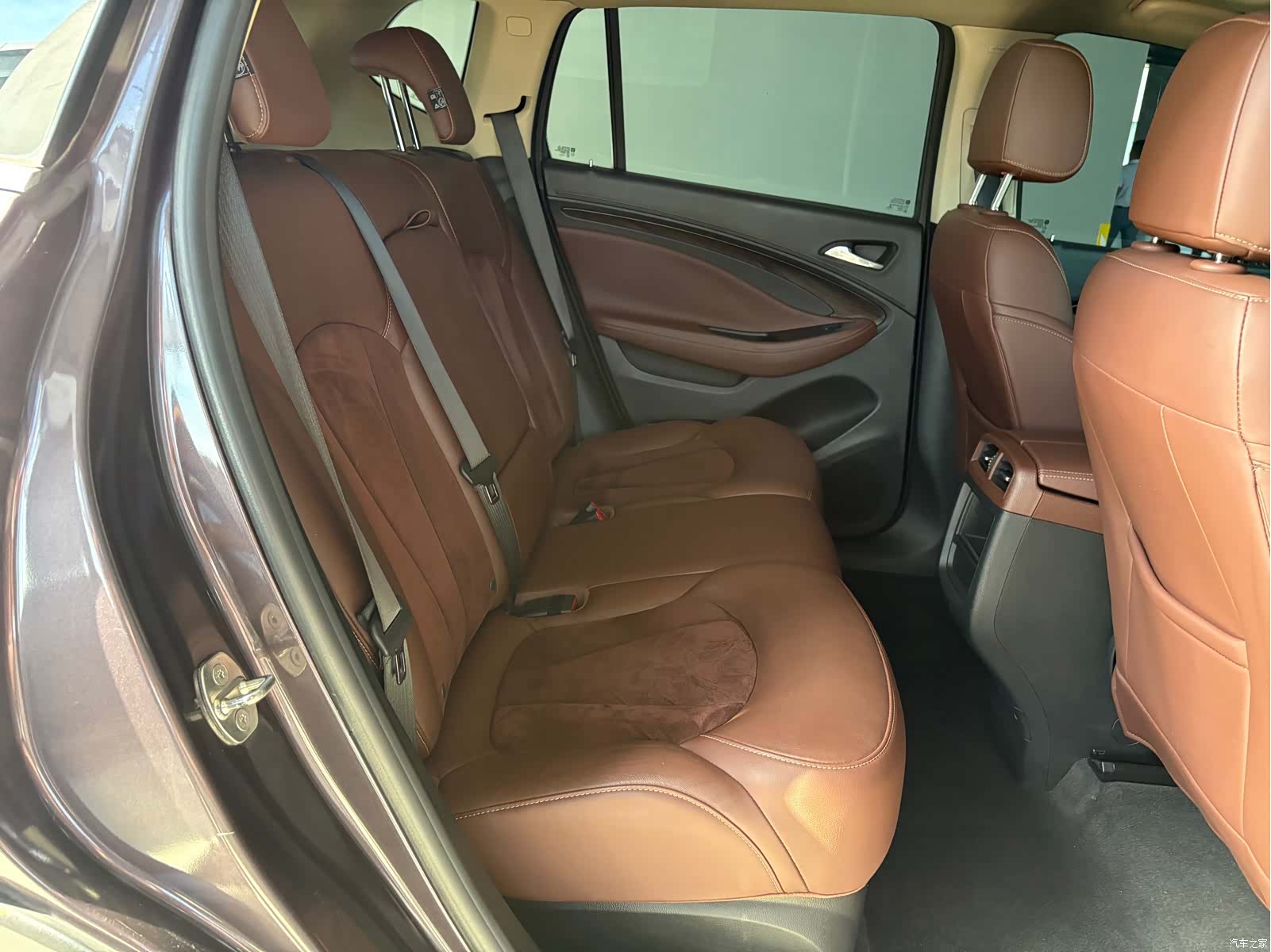 Buick Envision Plus, 2017 10