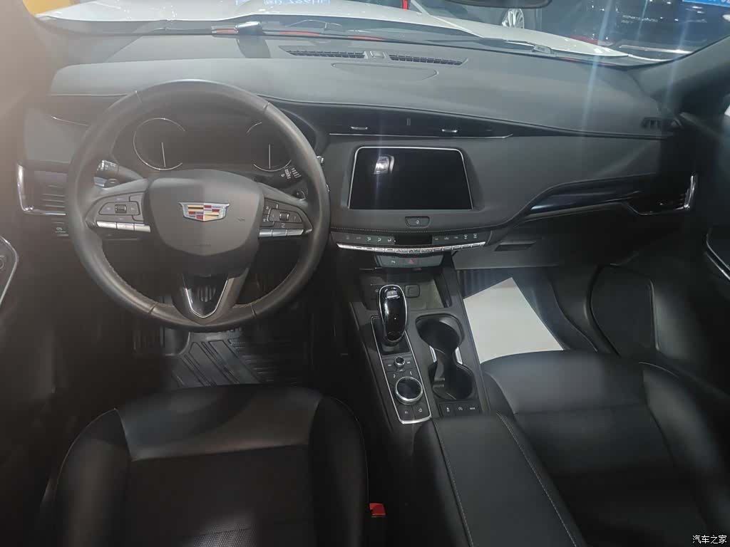 Cadillac XT4, 2023 6