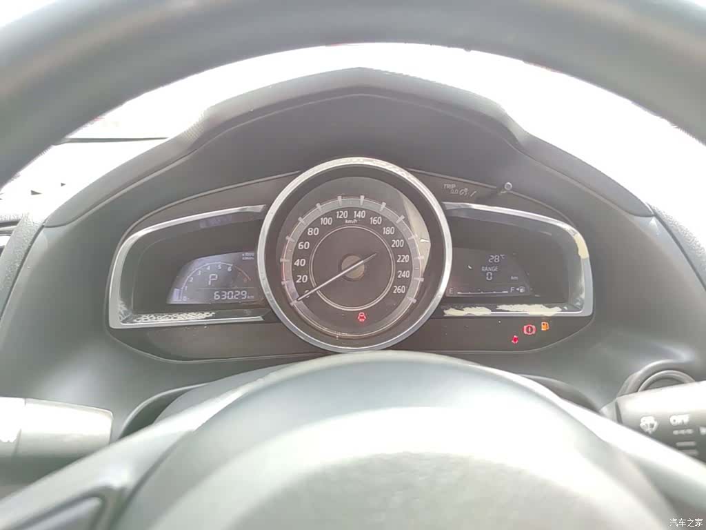Mazda Mazda3, 2016 8