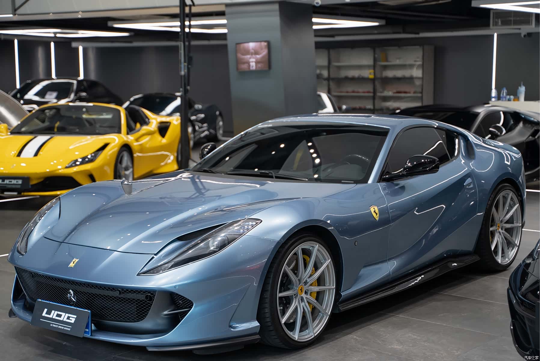Ferrari 812, 2019 1