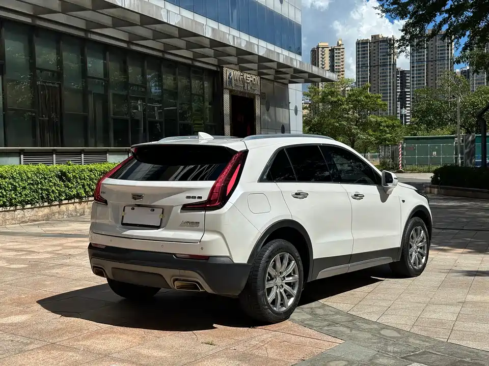 Cadillac XT4