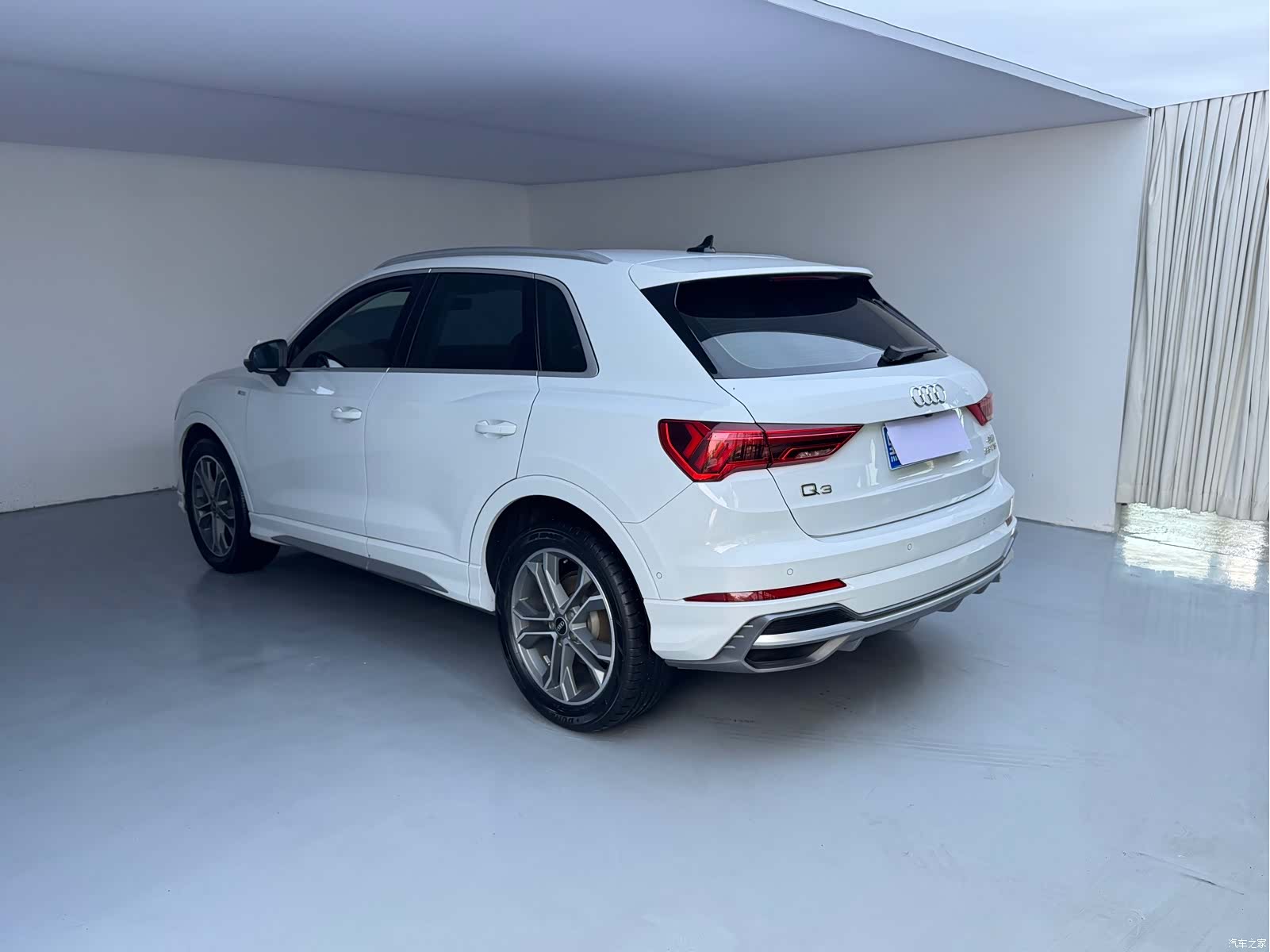 Audi Q3, 2022 4