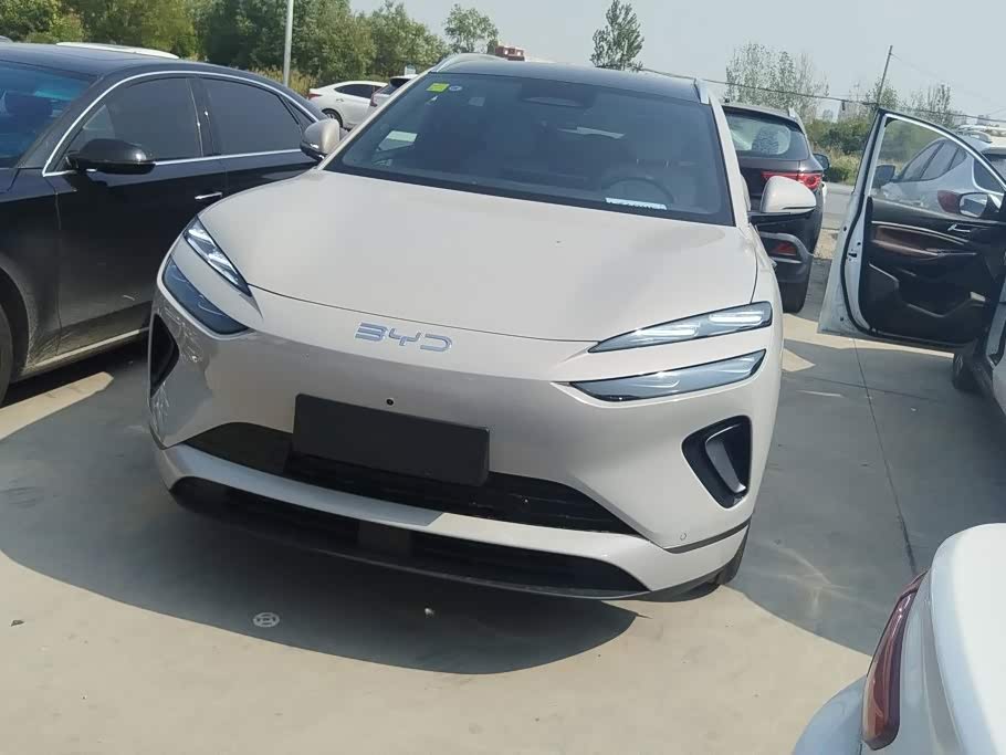 BYD Sea Lion 06