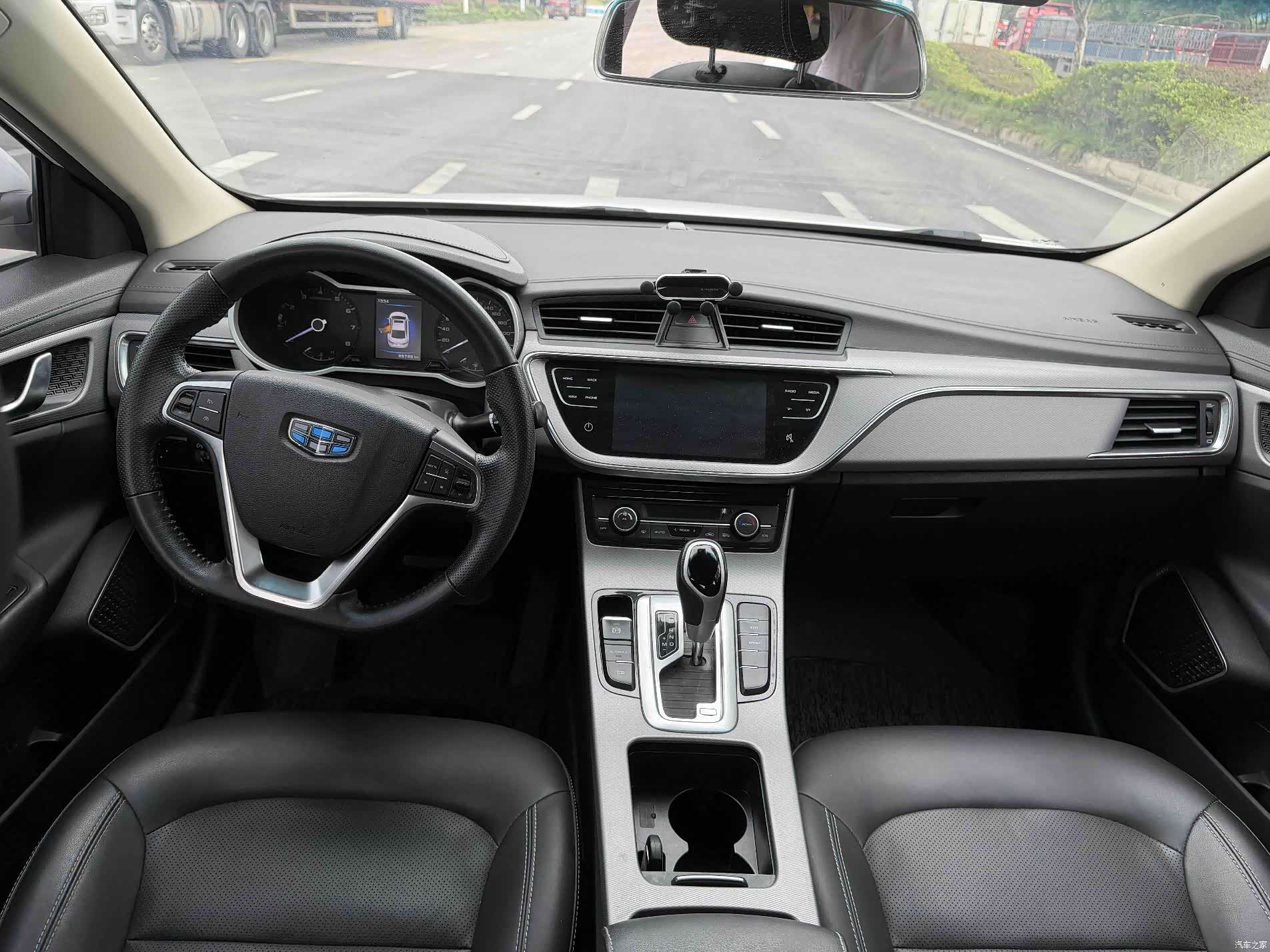 Geely Emgrand, 2018 4