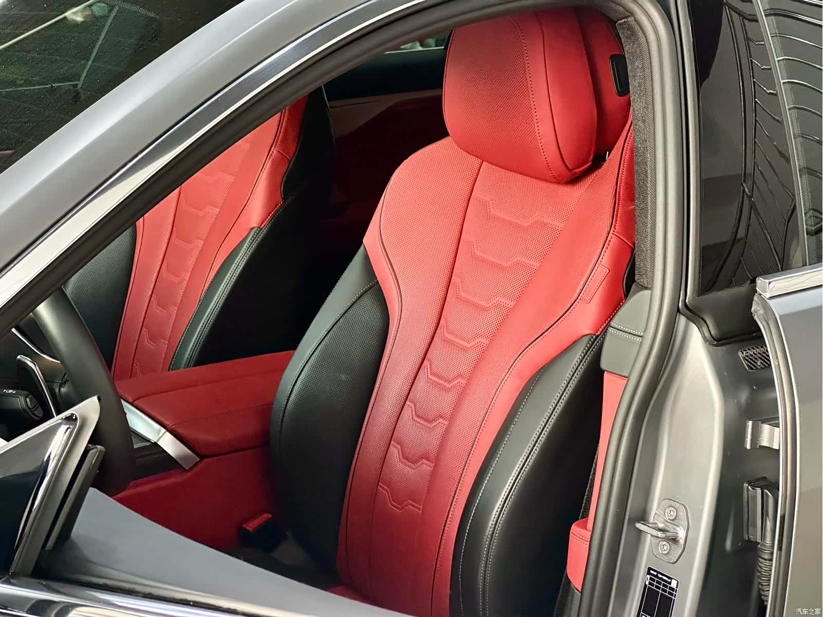 BMW 8 Series, 2023 24
