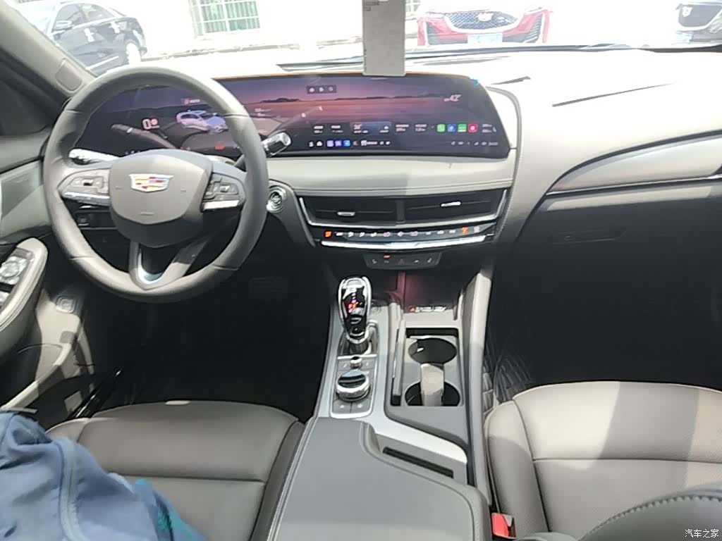 Cadillac CT5, 2024 10