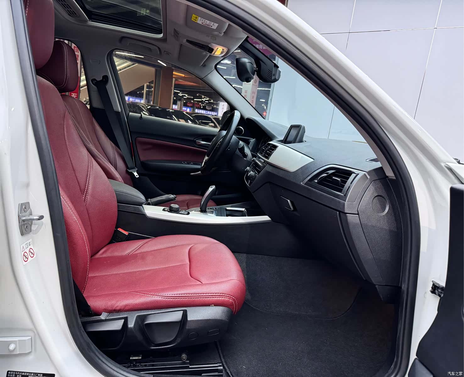 BMW 1 Series, 2019 16