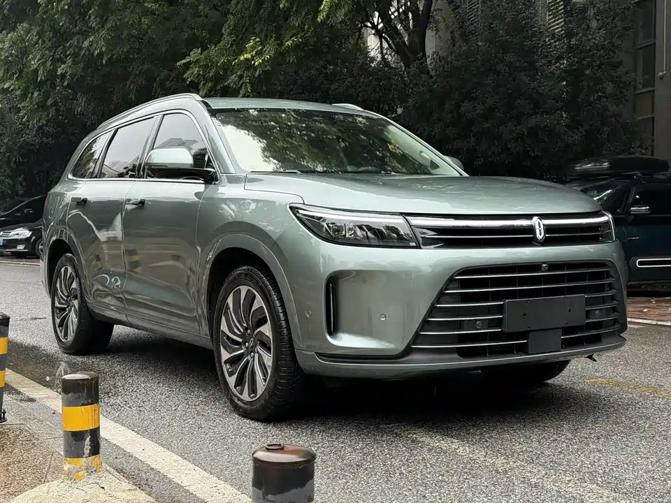 AITO Ask the world M7