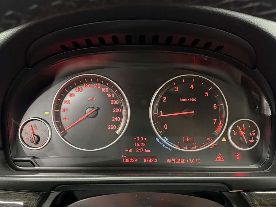 BMW 5 Series 2012, фото 33