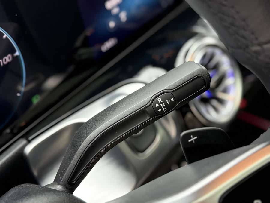 Mercedes-Benz EQB 2024, фото 9