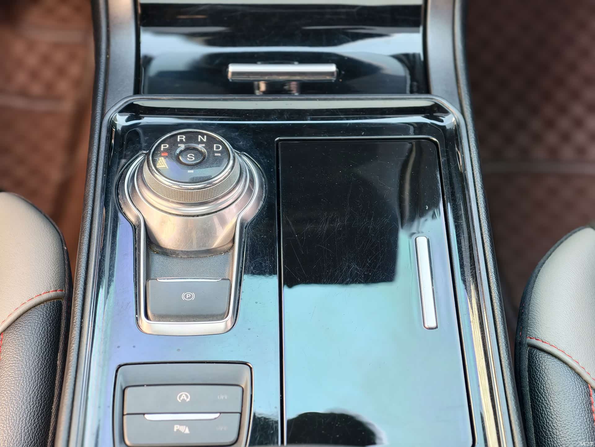 Ford Edge, 2021 11