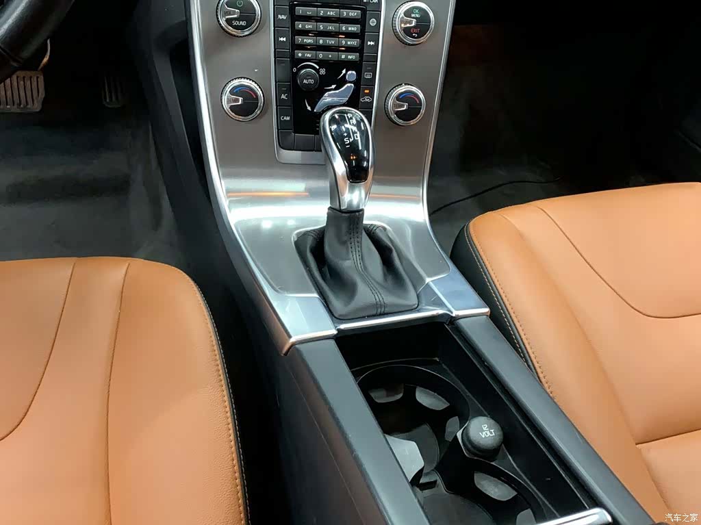 Volvo S60, 2018 14