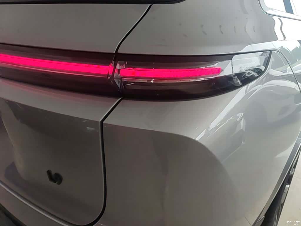 Li Auto L9, 2024 8