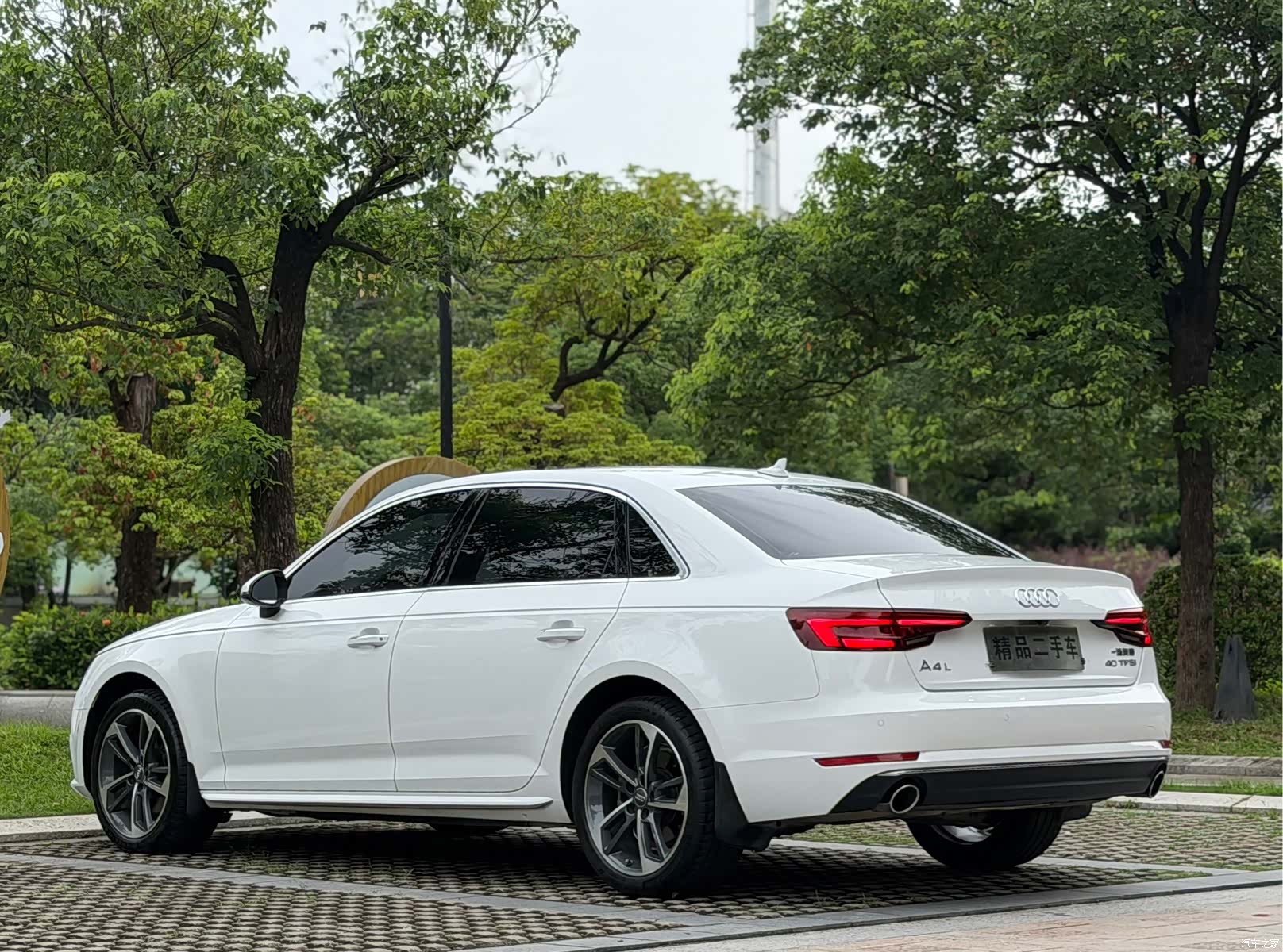 Audi A4L, 2018 16
