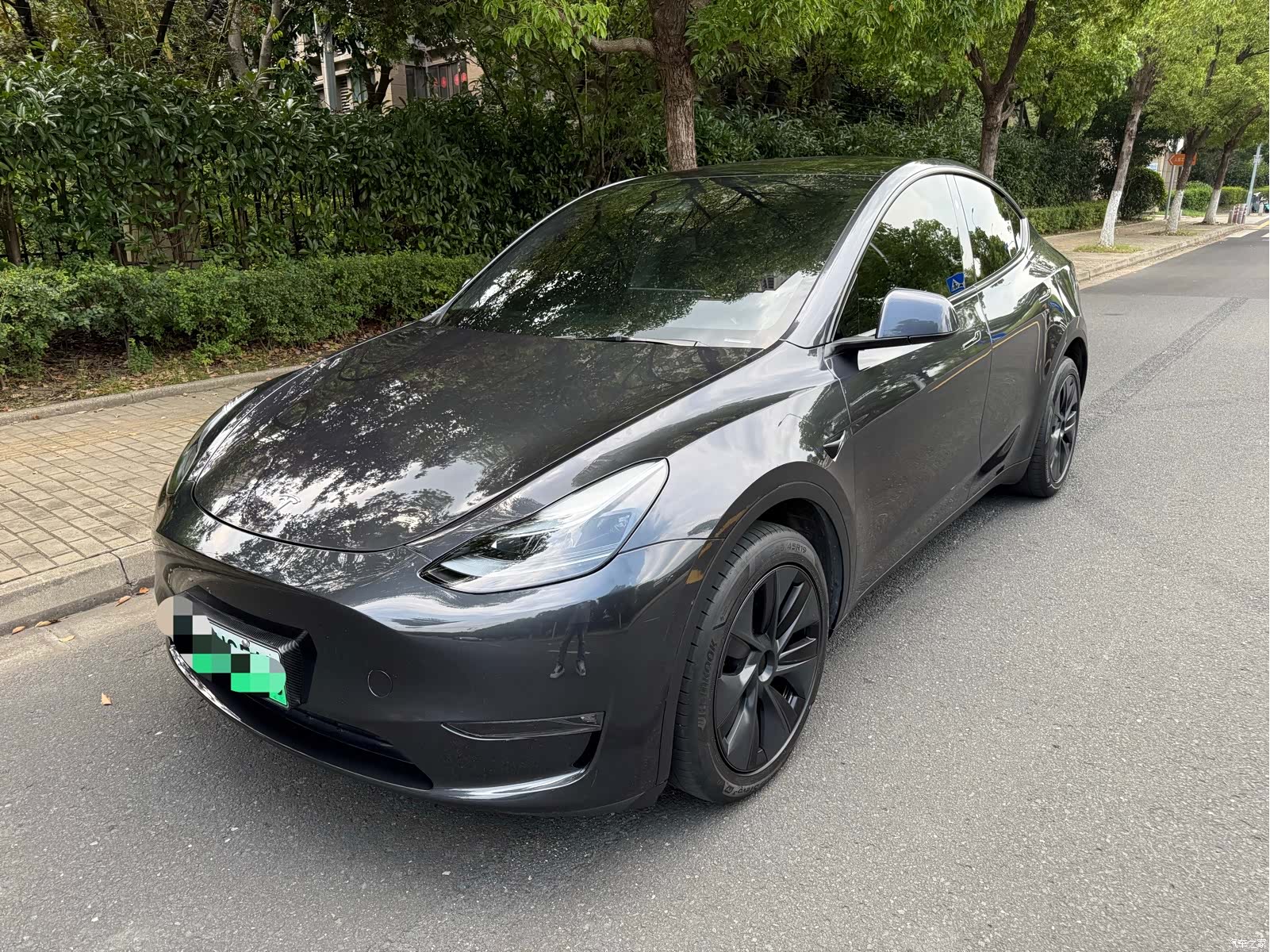Tesla Model Y, 2024 1