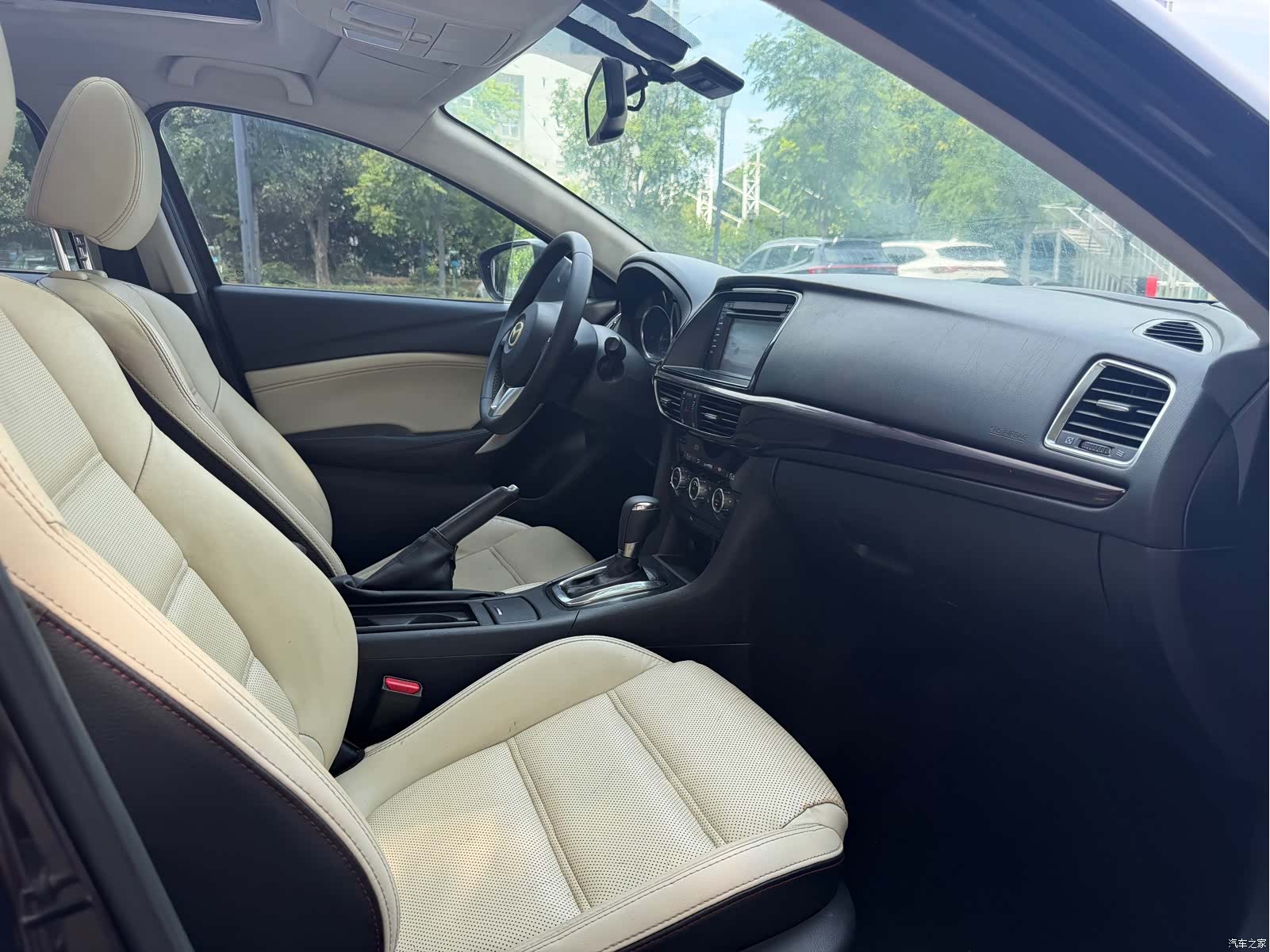 Mazda Atenza, 2014 11
