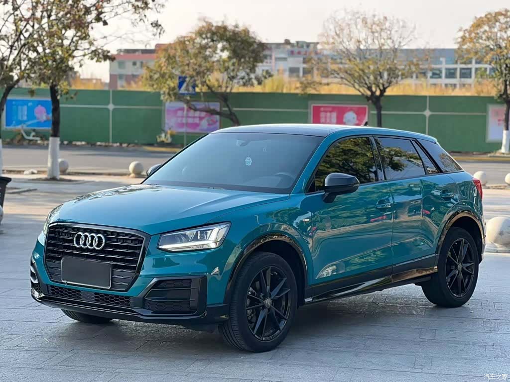 Audi Q2L, 2020 2