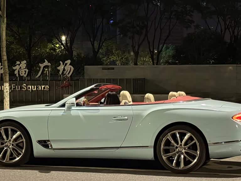 Bentley Continental 2020, фото 3