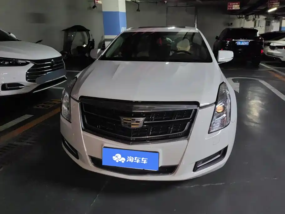 Cadillac XTS