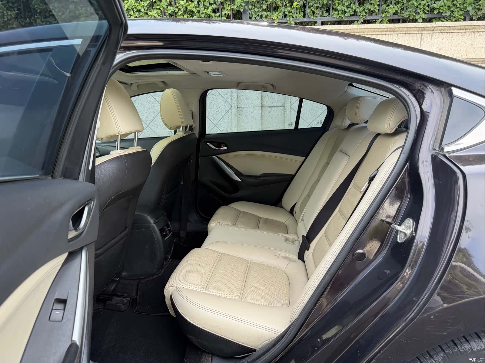 Mazda Atenza, 2014 7
