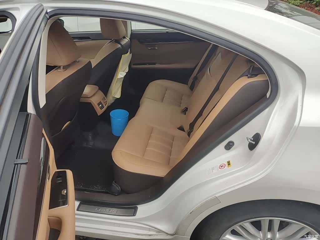 Lexus ES, 2017 15