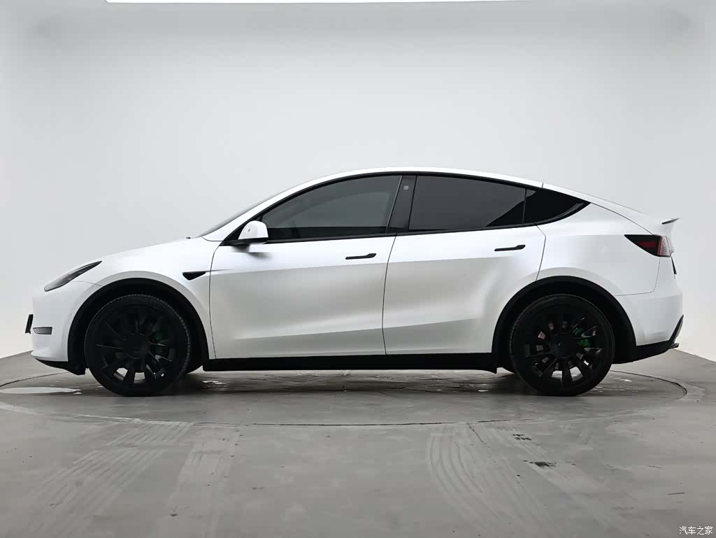 Tesla Model Y, 2021 6