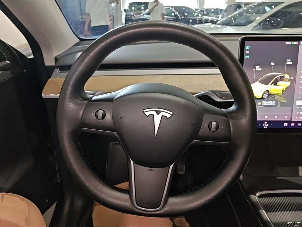 Tesla Model Y, 2022 11