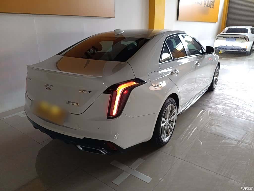 Cadillac CT4, 2023 7