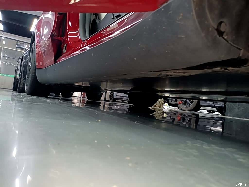 Tesla Model Y, 2022 21