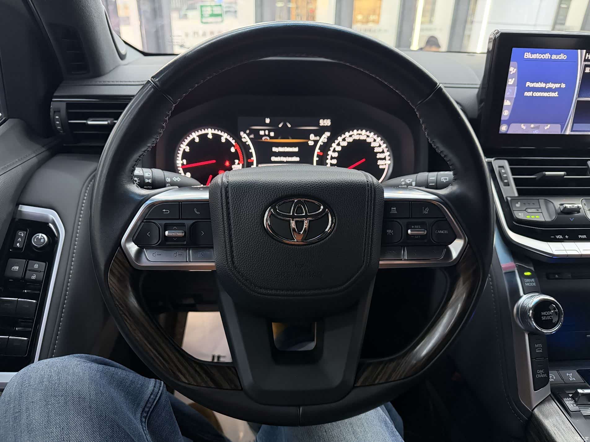 Toyota Land Cruiser, 2024 9