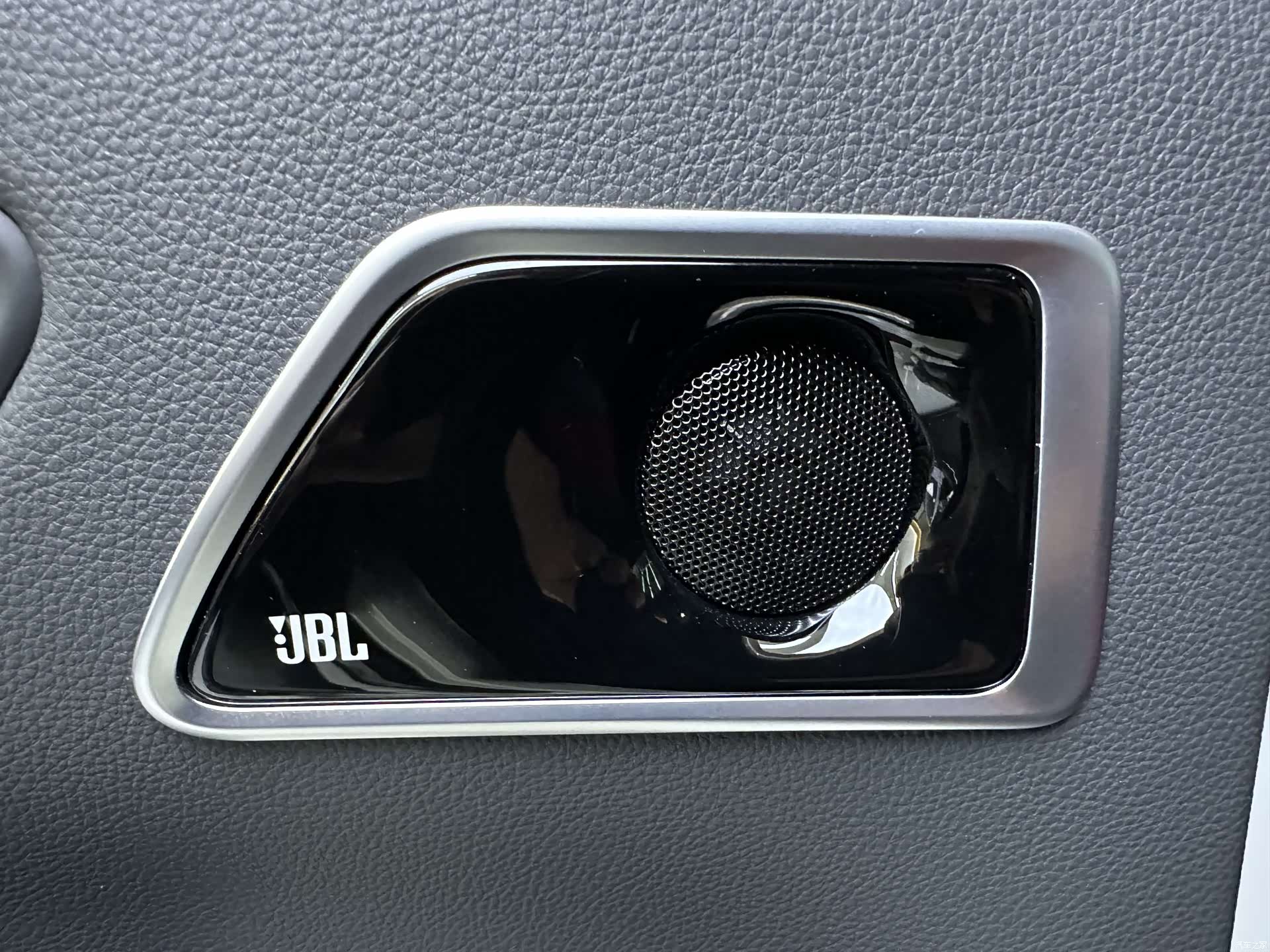 Toyota Land Cruiser, 2024 13