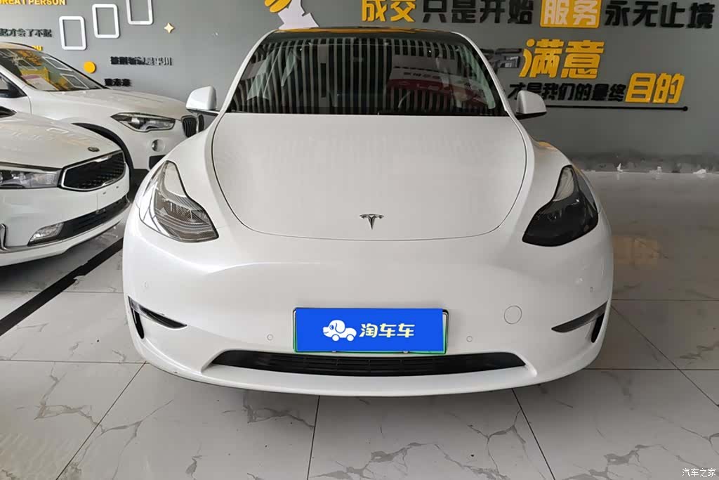 Tesla Model Y, 2022 2