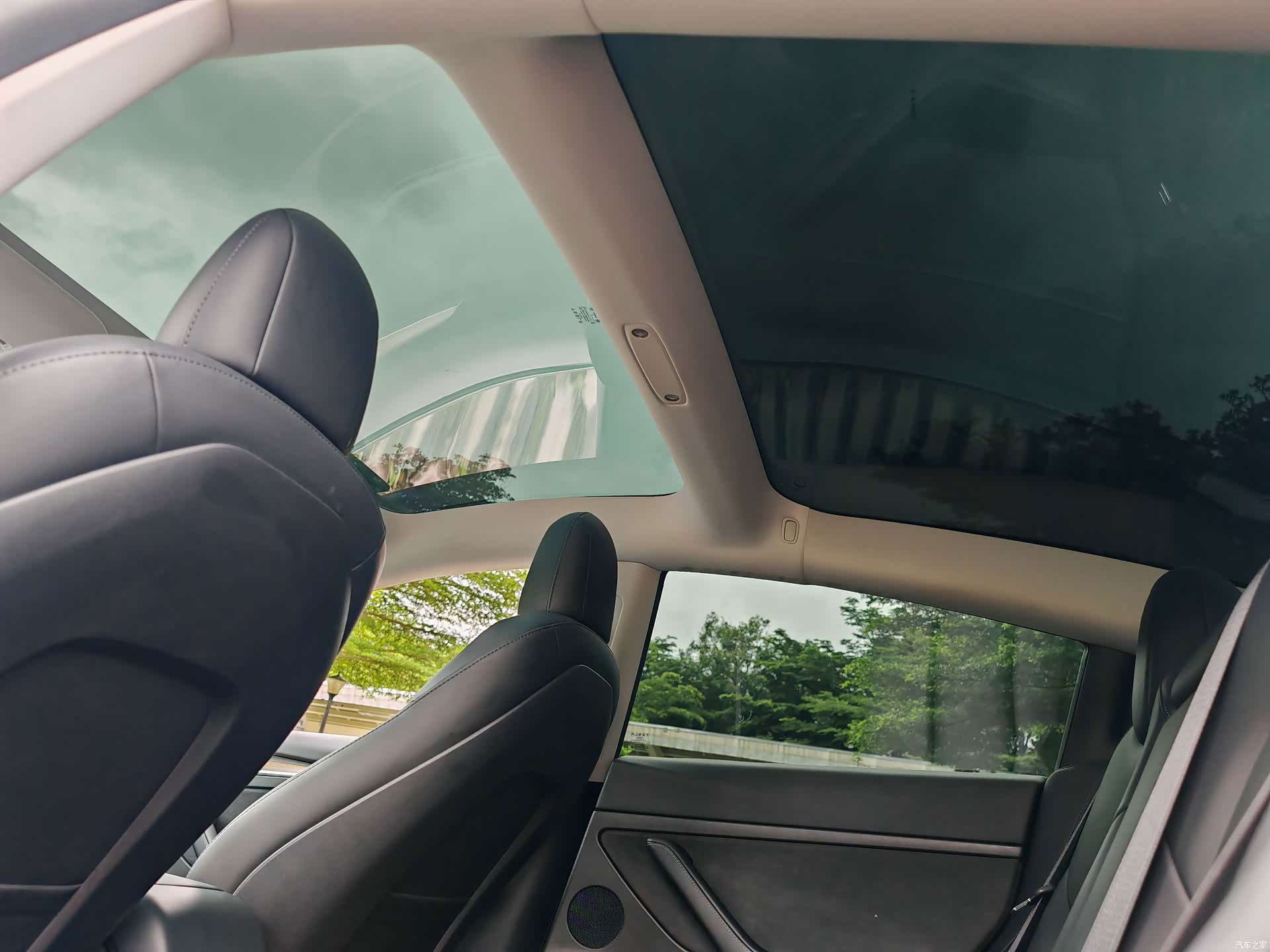 Tesla Model 3, 2023 14