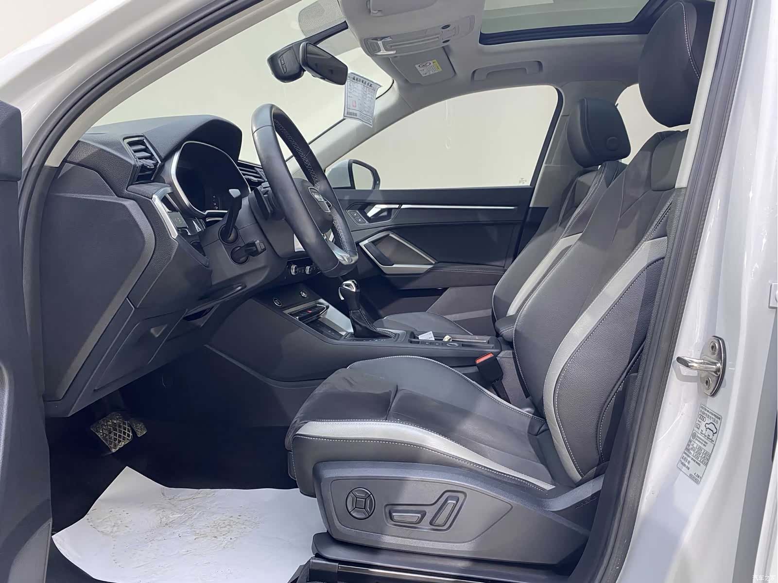 Audi Q3, 2022 8