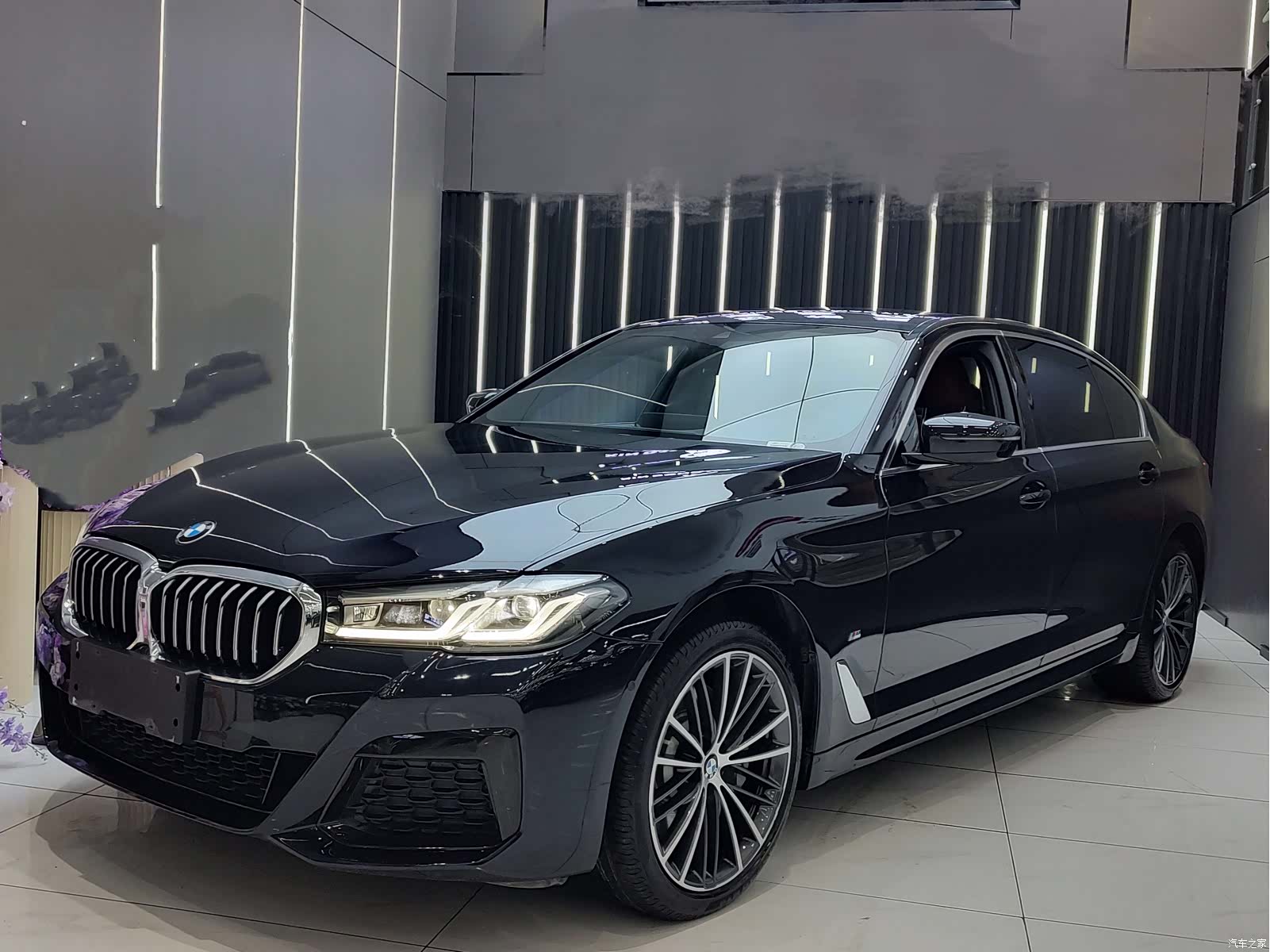 BMW 5 Series, 2021 1