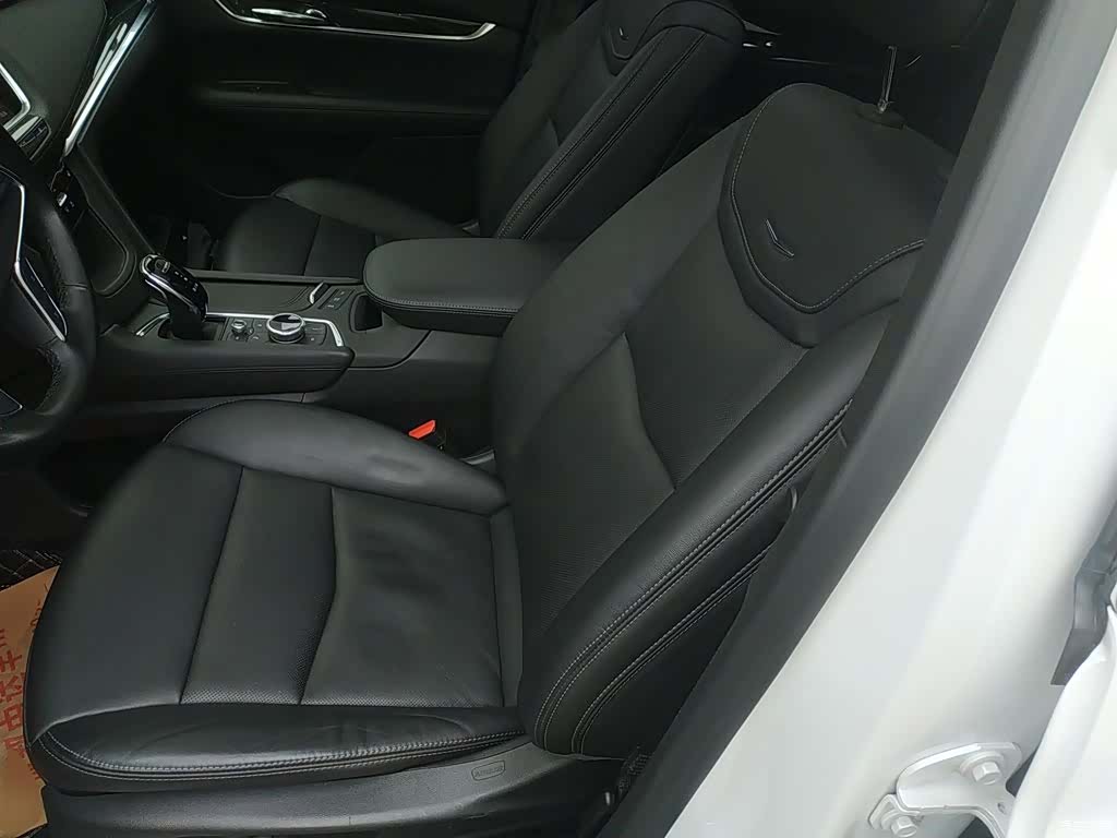 Cadillac XT5, 2019 11