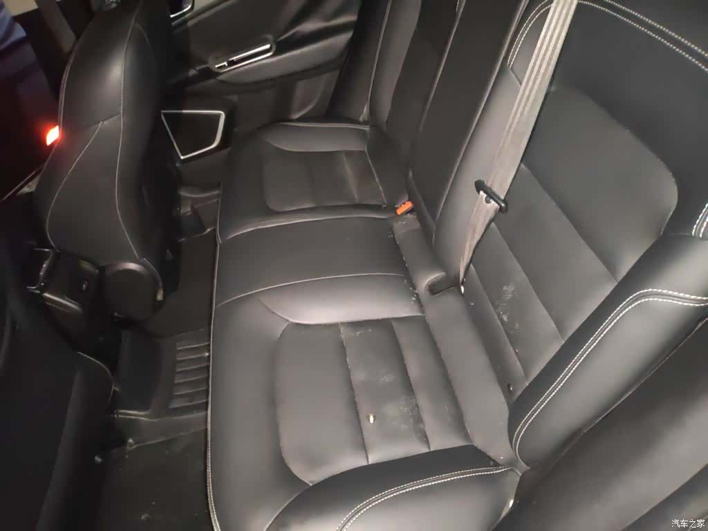 Geely Emgrand, 2017 15