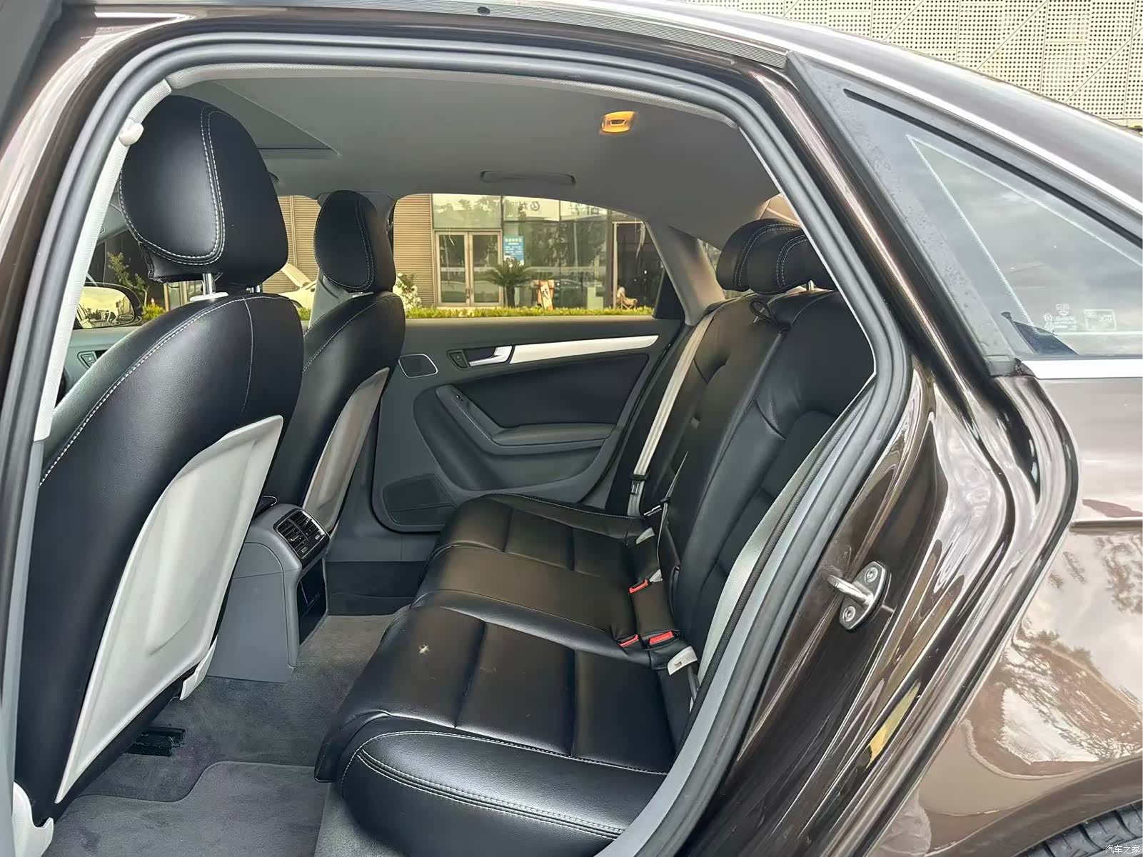 Audi A4L, 2015 4