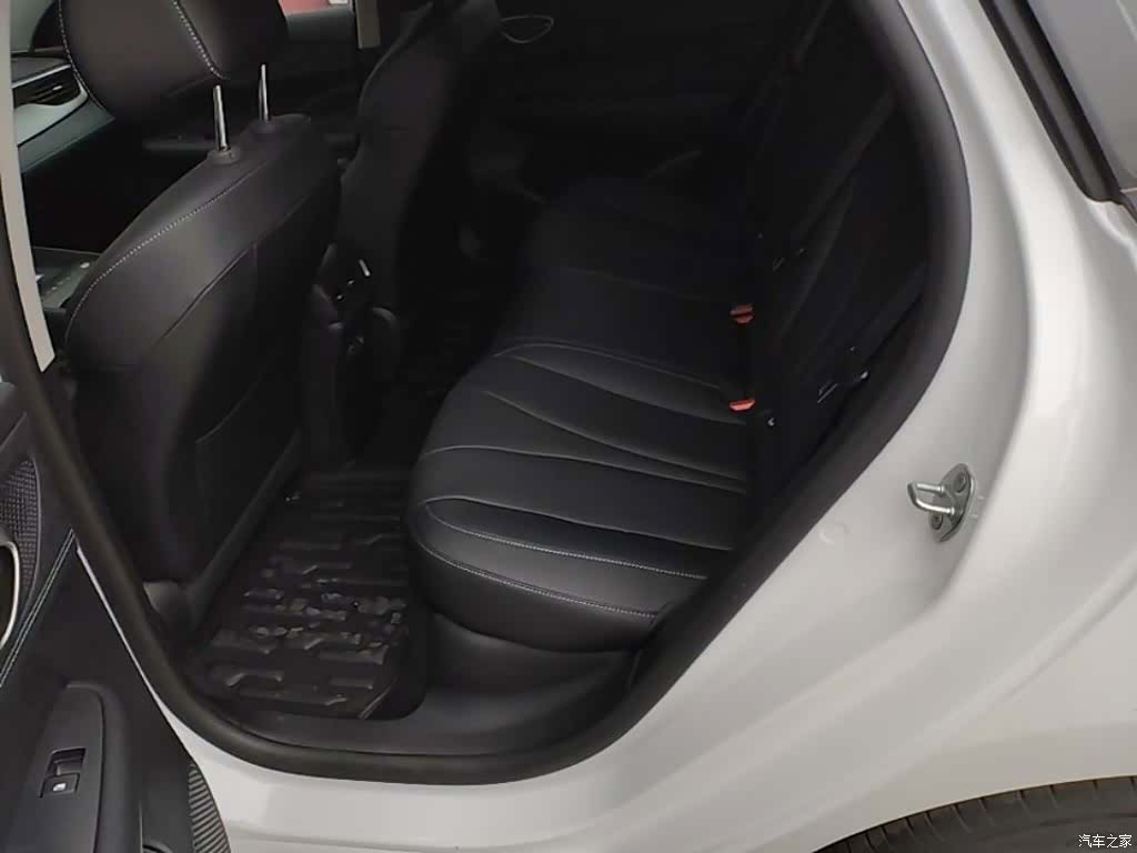 BYD Seal, 2025 13