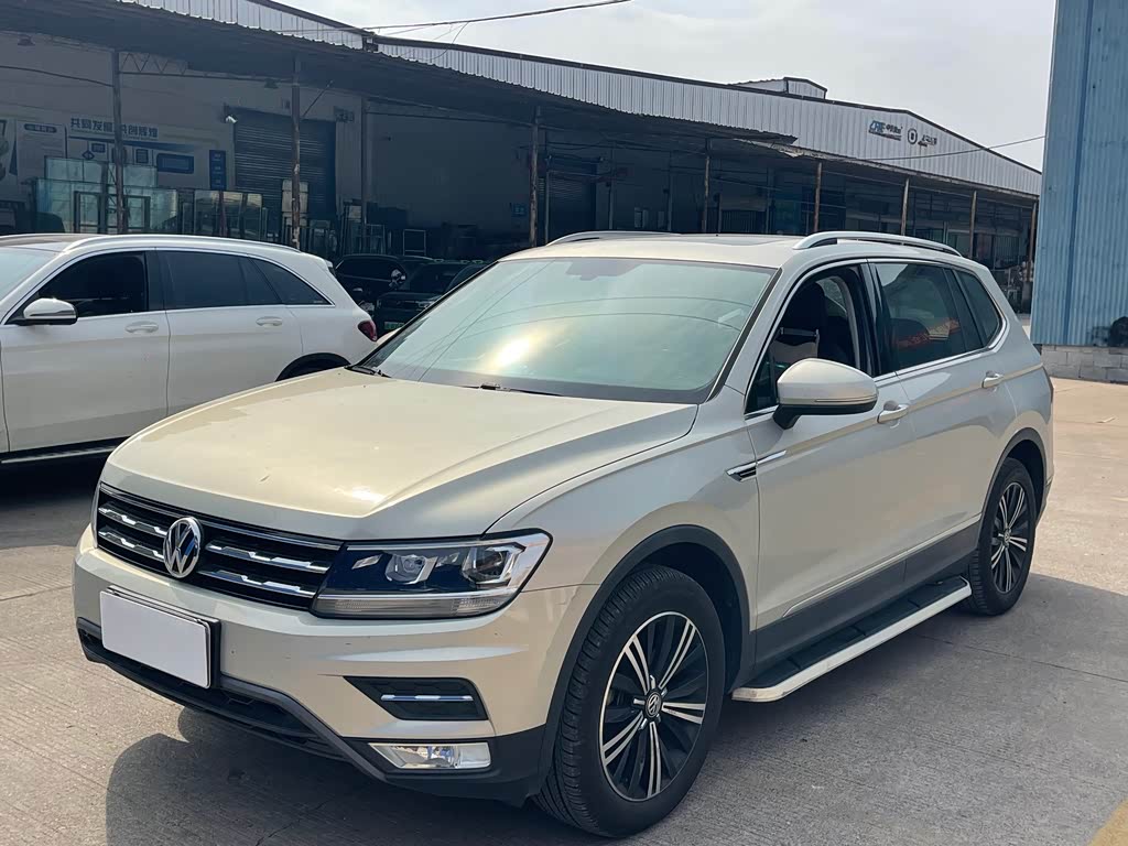 Volkswagen Tiguan L