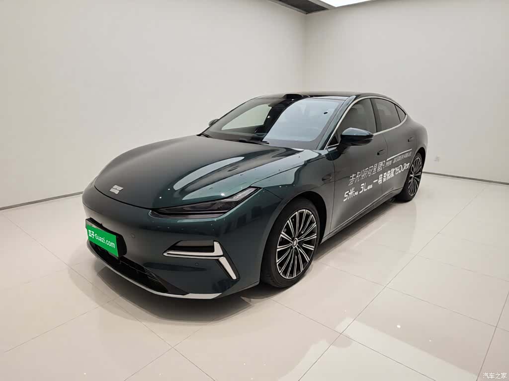 Geely 8, 2025 2