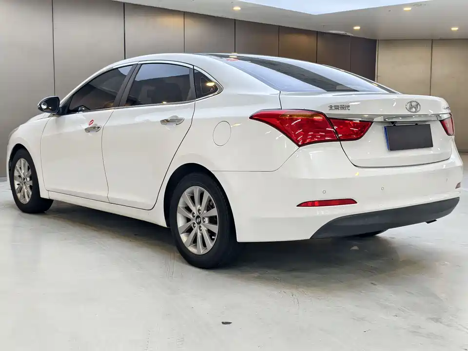 Hyundai Name picture