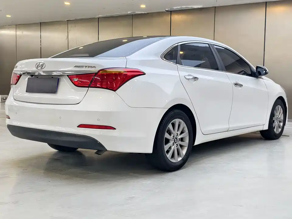 Hyundai Name picture