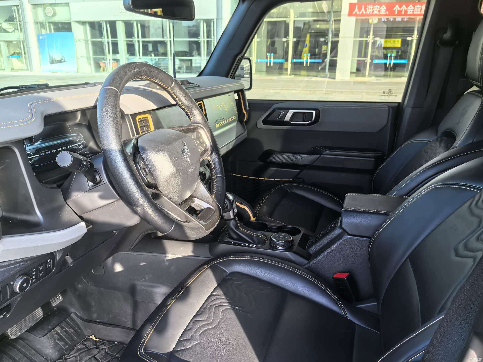 Ford Bronco, 2024 4