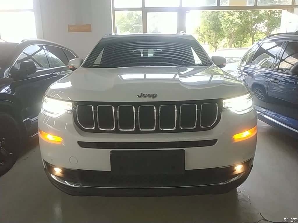 Jeep Grand Commander, 2019 3