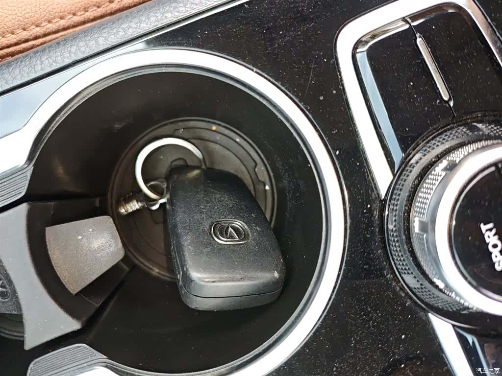 Changan CS95, 2018 9